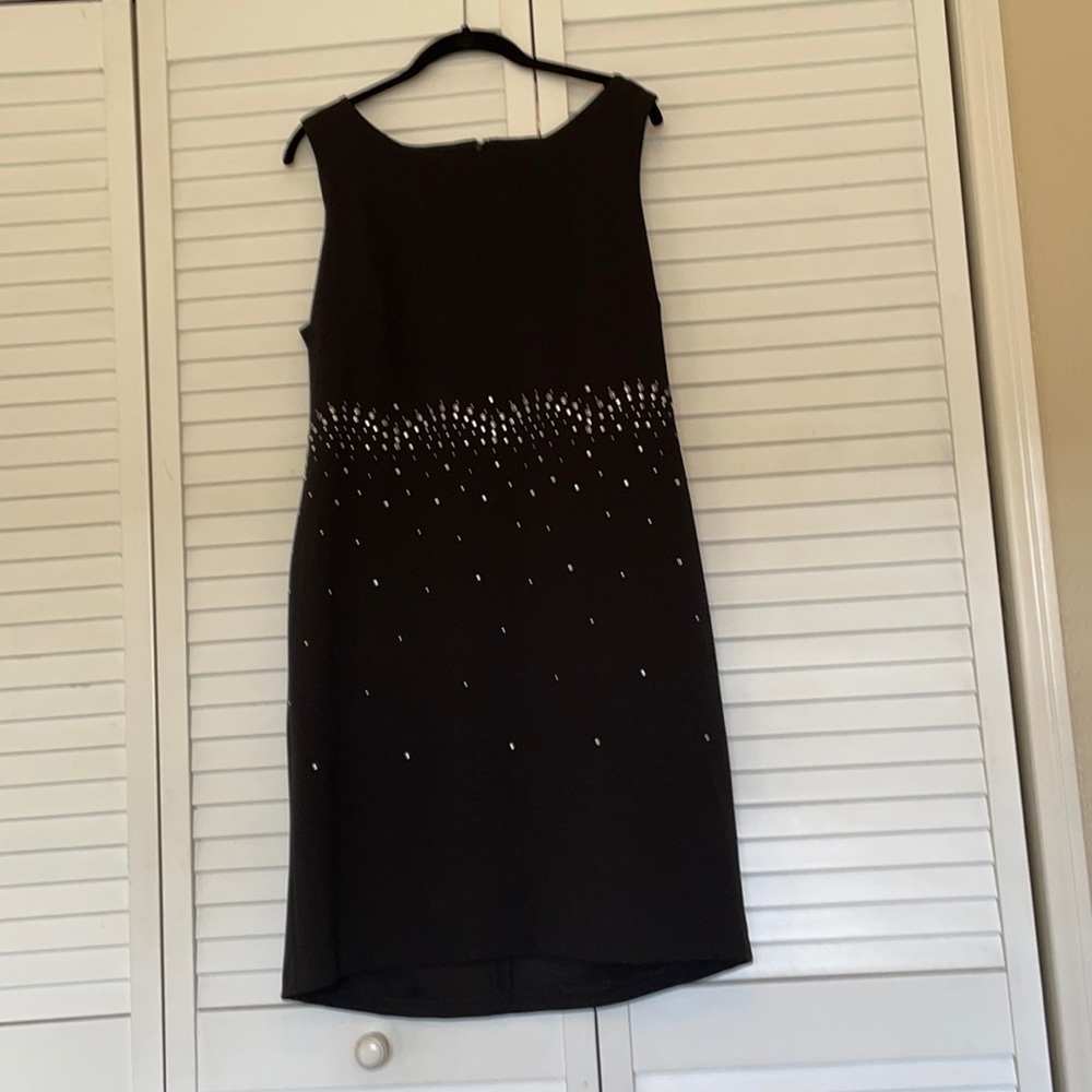 DKNY beautiful black sleeveless dressy dress